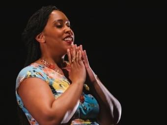 Mezzo Soprano Briana Hunter 鈥�08 has dazzled audiences at the world鈥檚 top venues, including the Metropolitan Opera House, Carnegie Hall and the Lincoln Center.